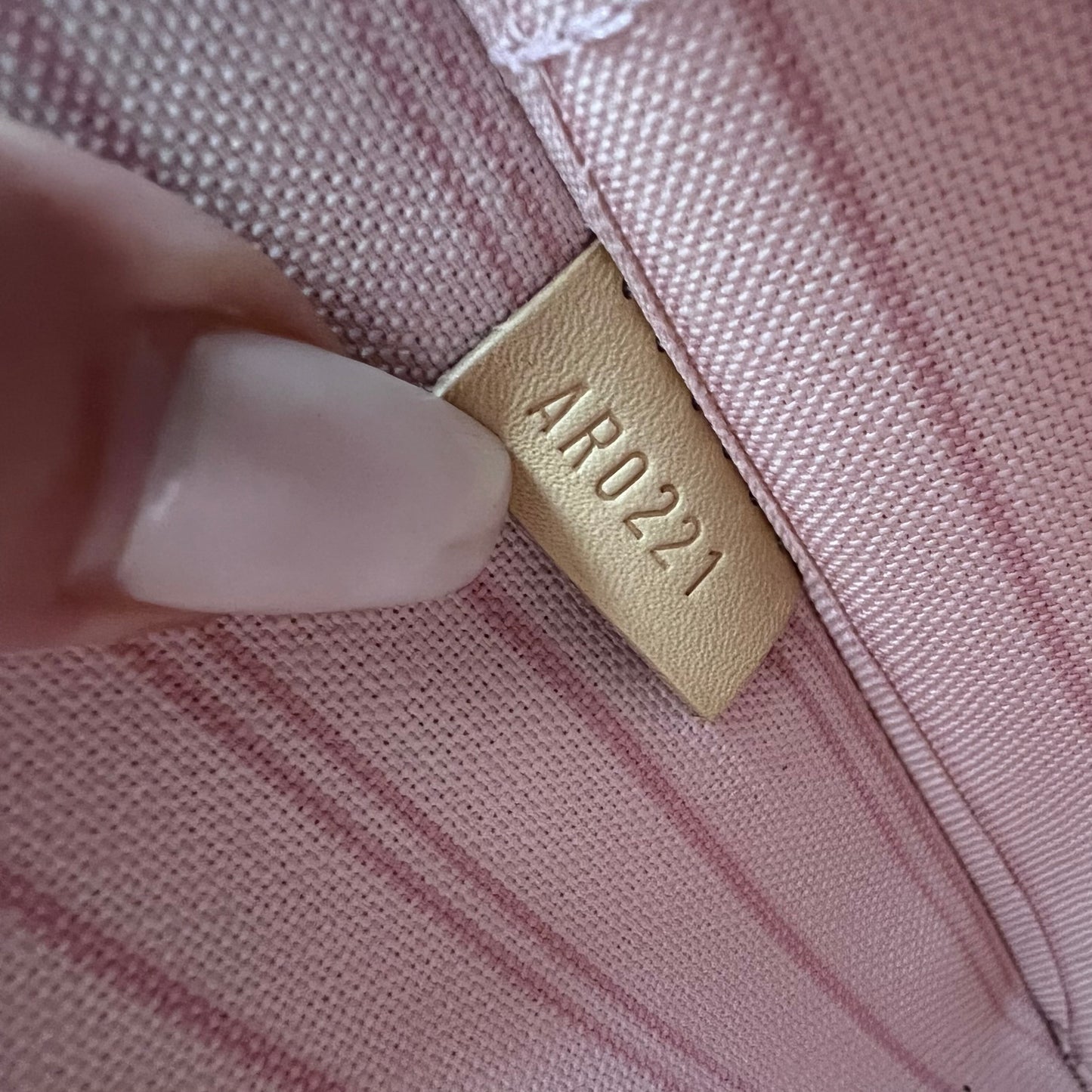 Louis Vuitton Neverfull Pouch Damier Azur Rose Ballerine