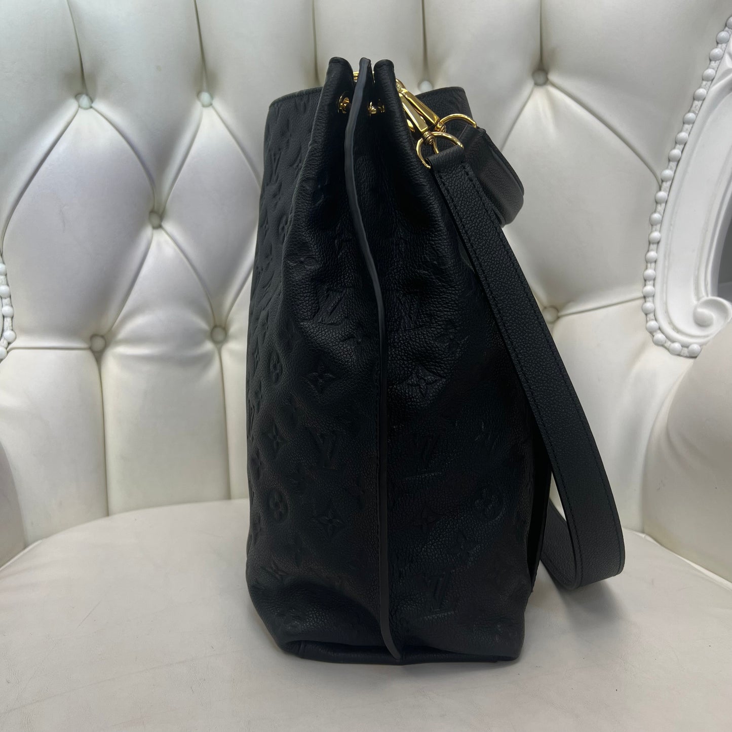 Louis Vuitton Métis Hobo Black Empreinte Leather