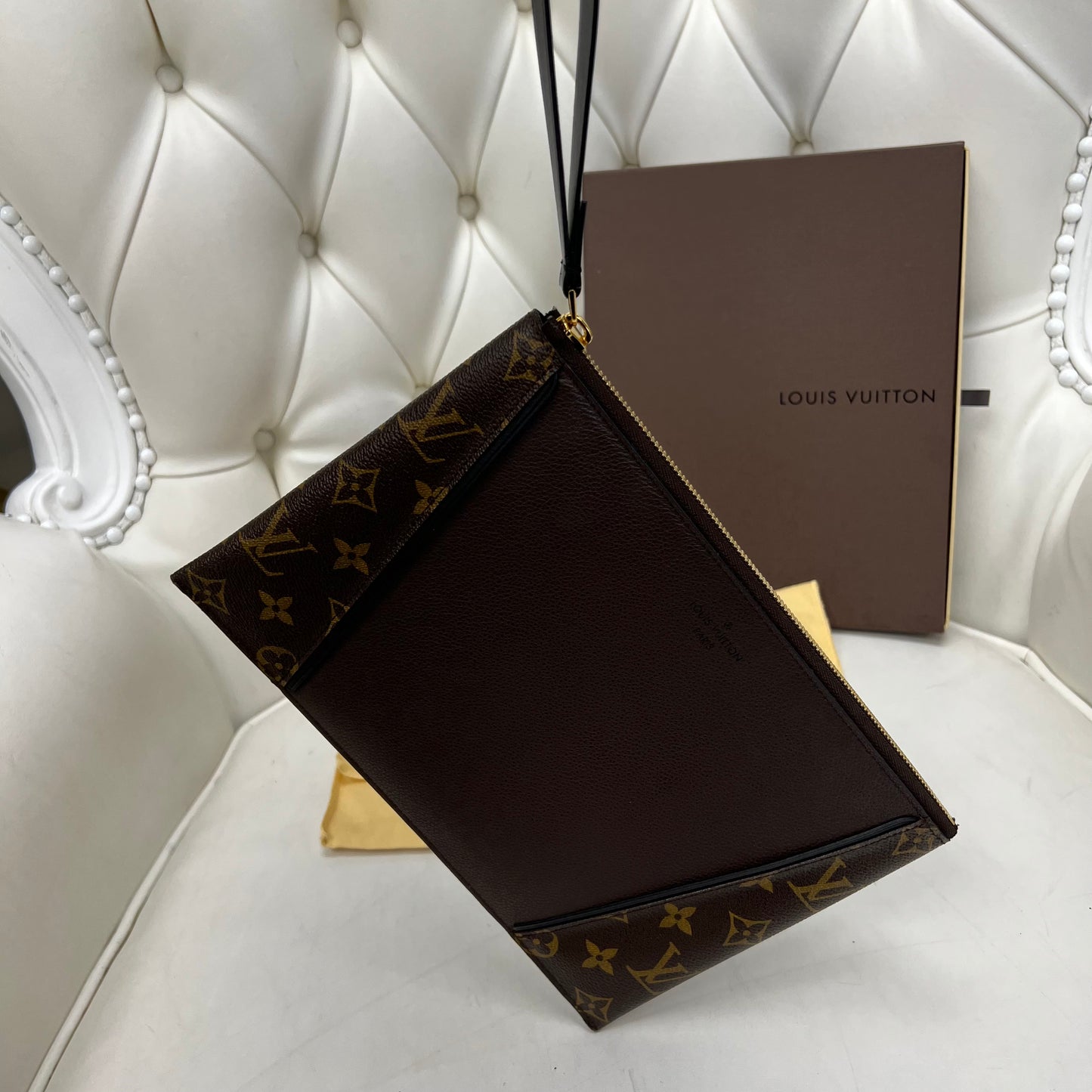 Louis Vuitton Monogram Veau Cachemire Pochette Chocolate