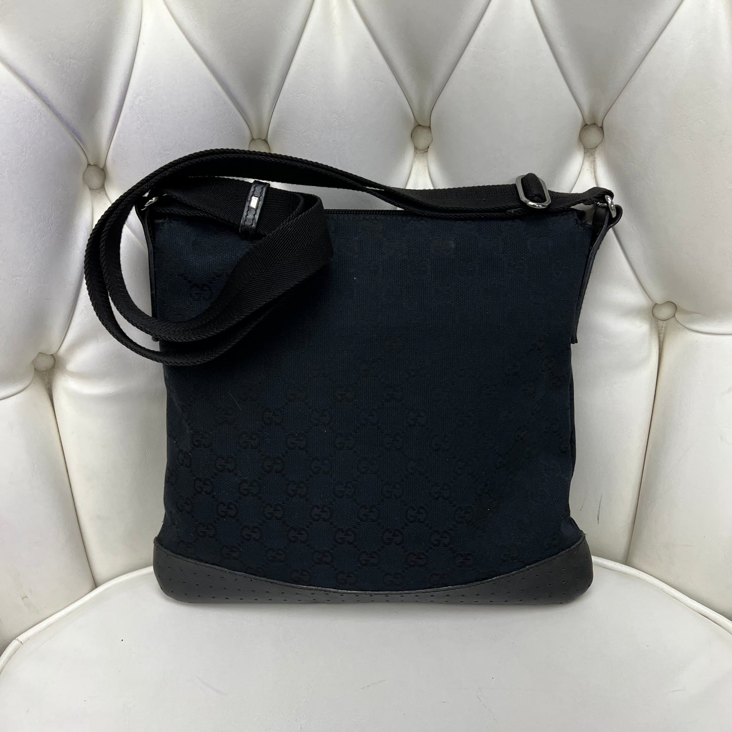 Gucci Messenger Satchel Black