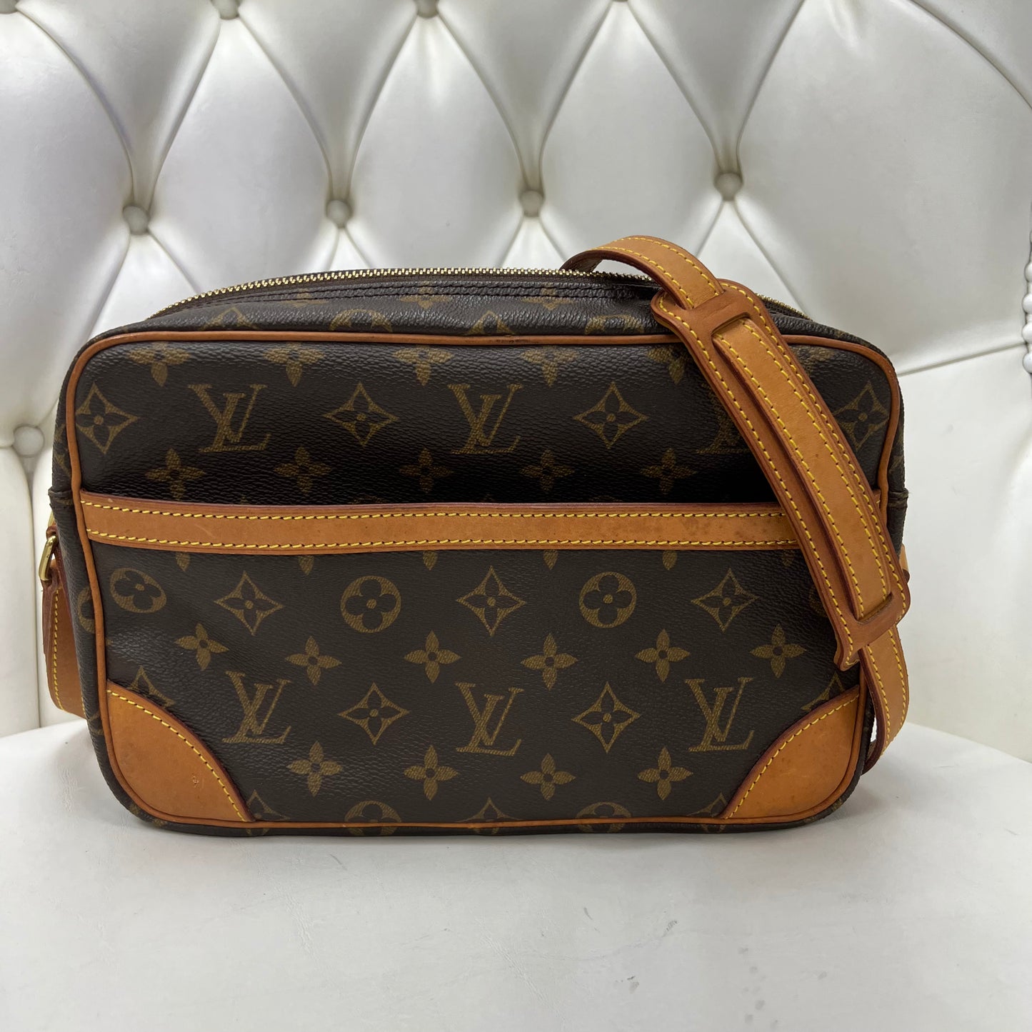 Louis Vuitton Trocadero 27 Monogram