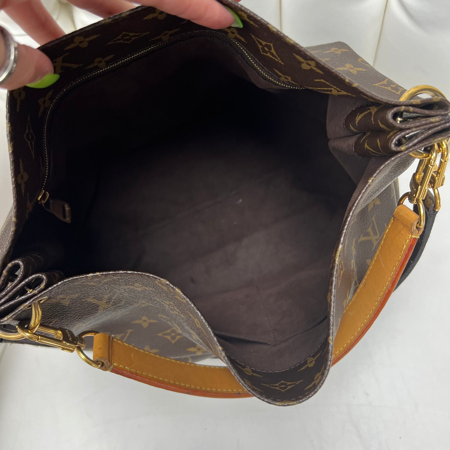 Louis Vuitton Métis Hobo Monogram
