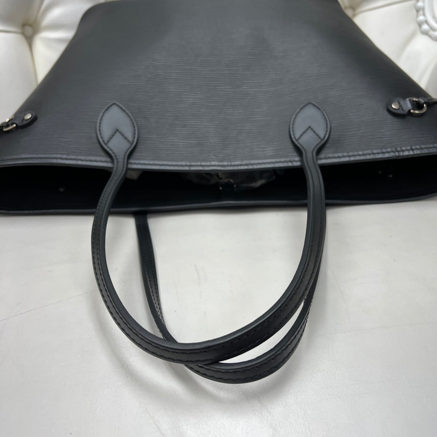 Louis Vuitton Neverfull MM Epi Leather with Dust Bag