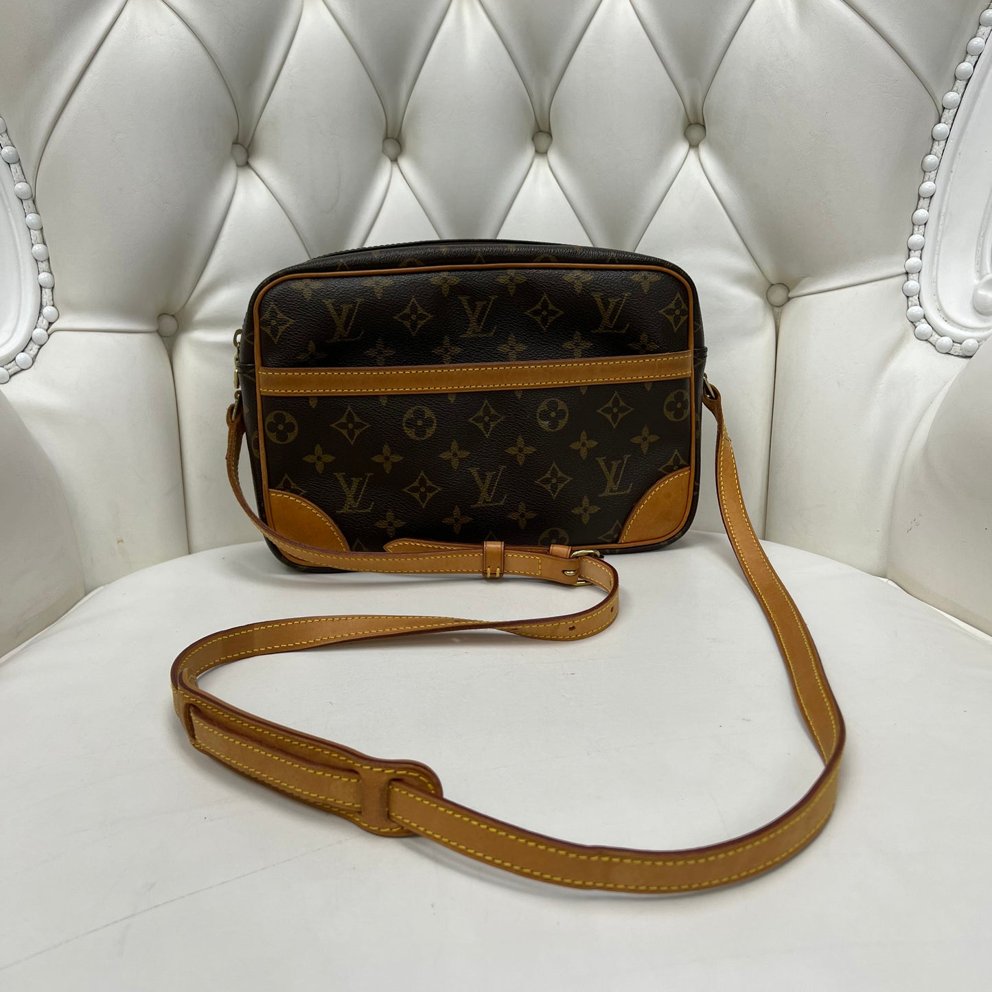 Louis Vuitton Trocadero 27 Monogram