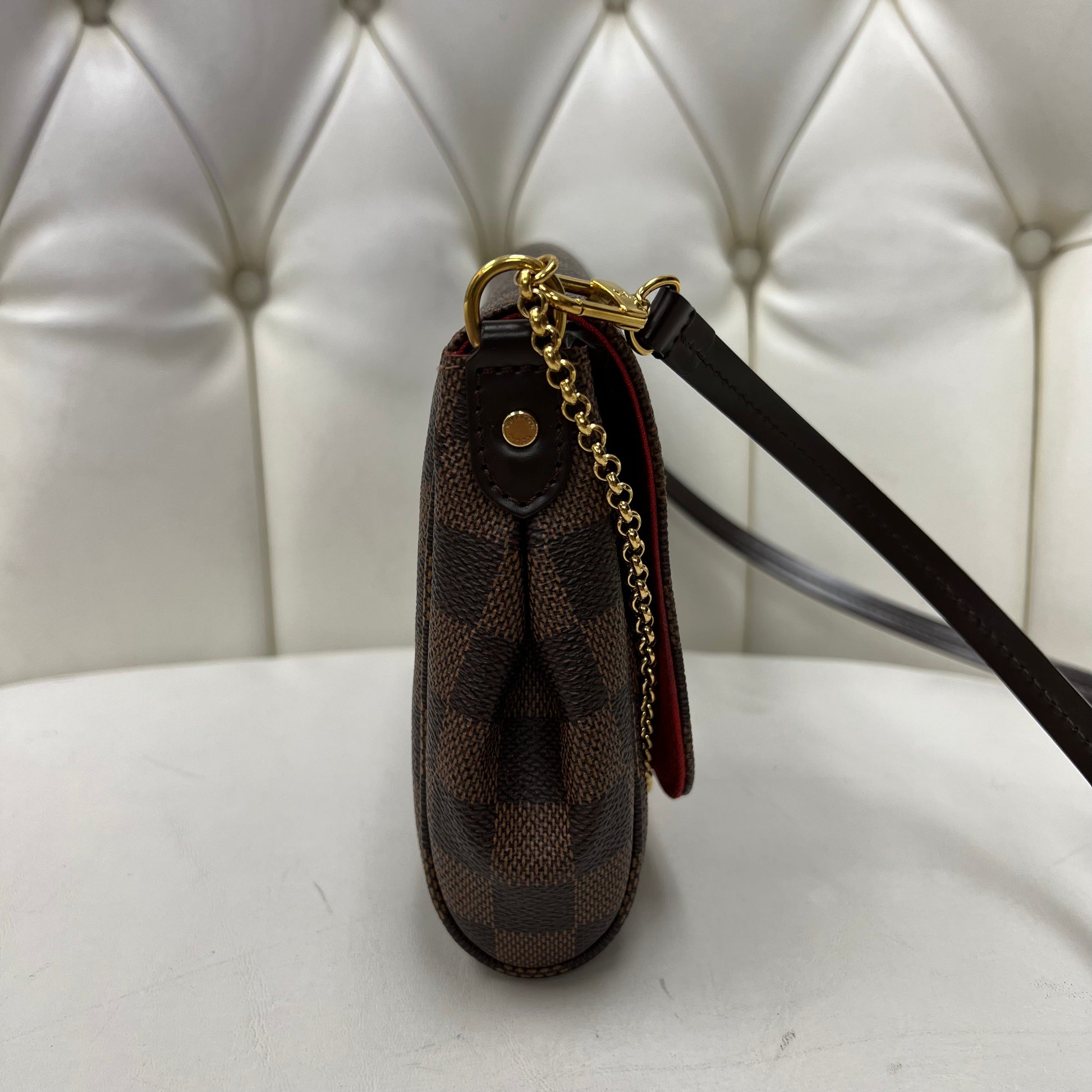 Louis vuitton favorite mm strap sales