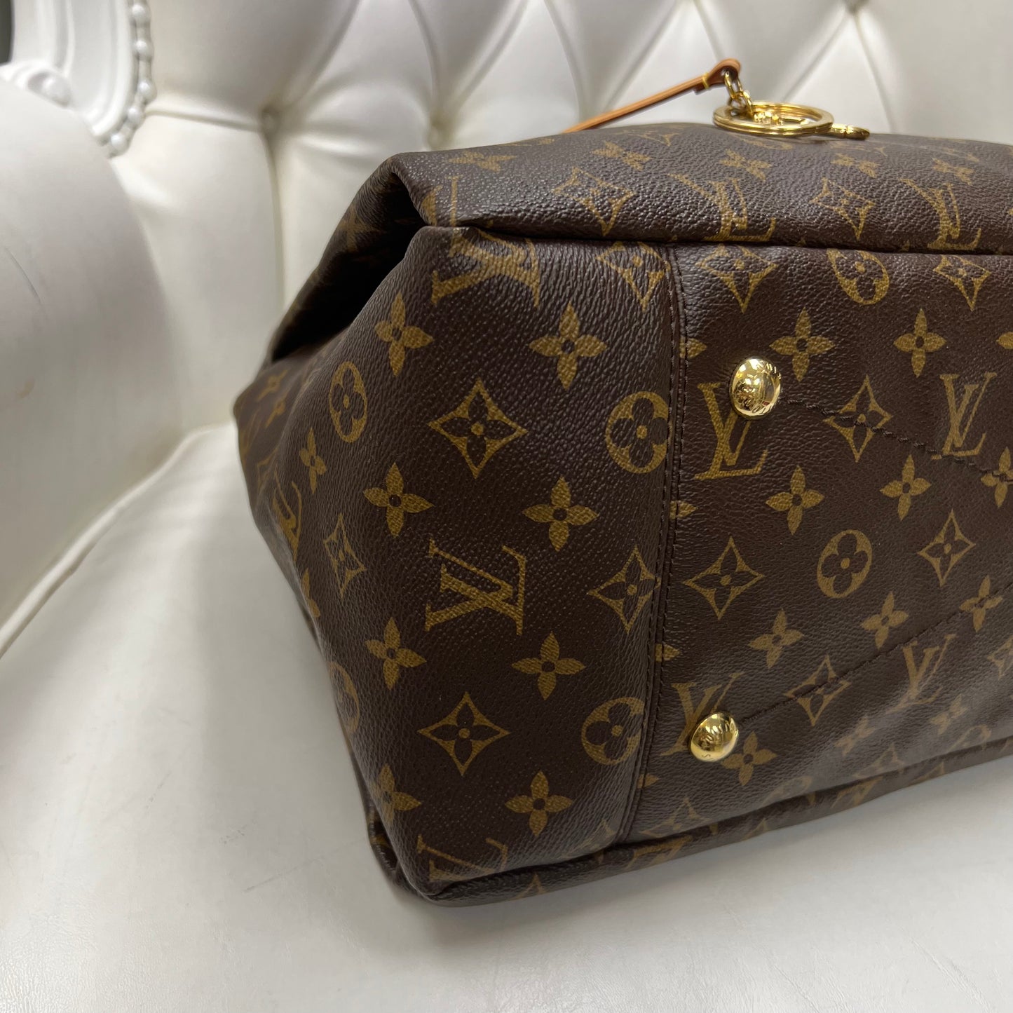 Louis Vuitton Artsy GM Monogram