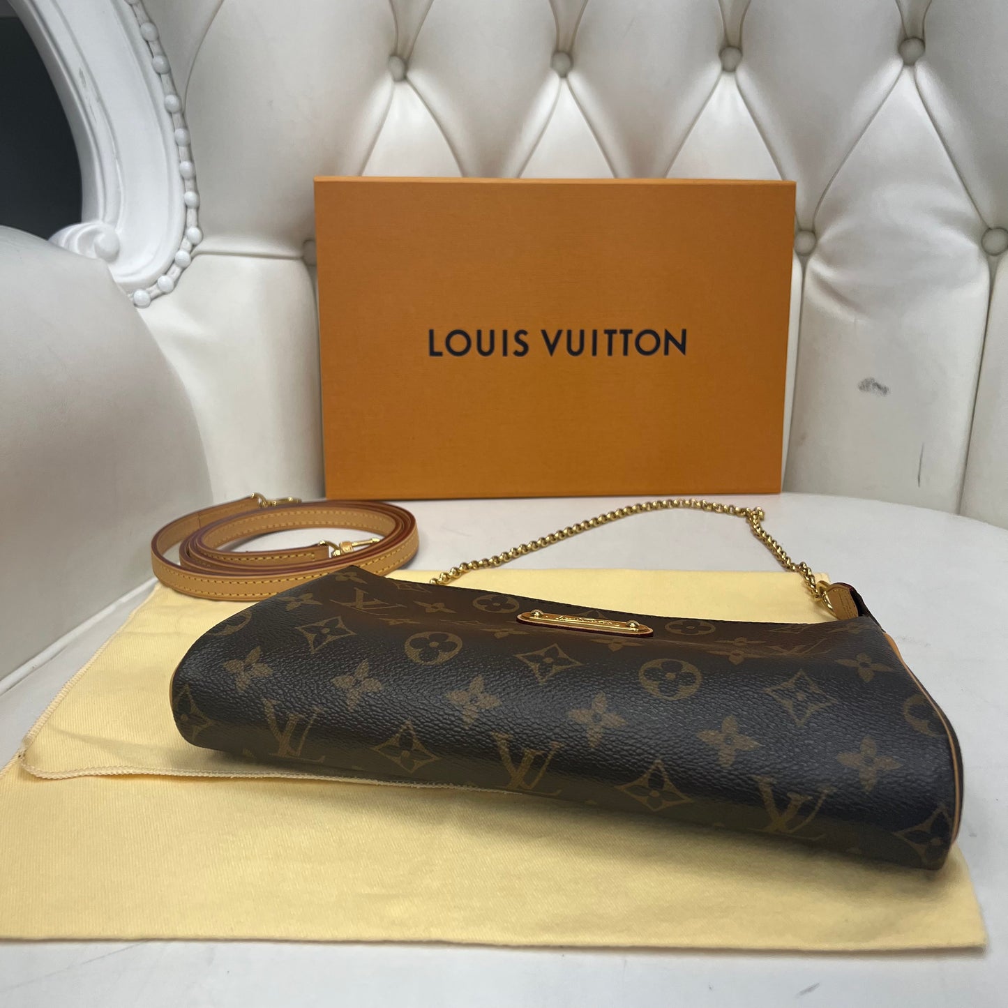 Louis Vuitton Eva Monogram