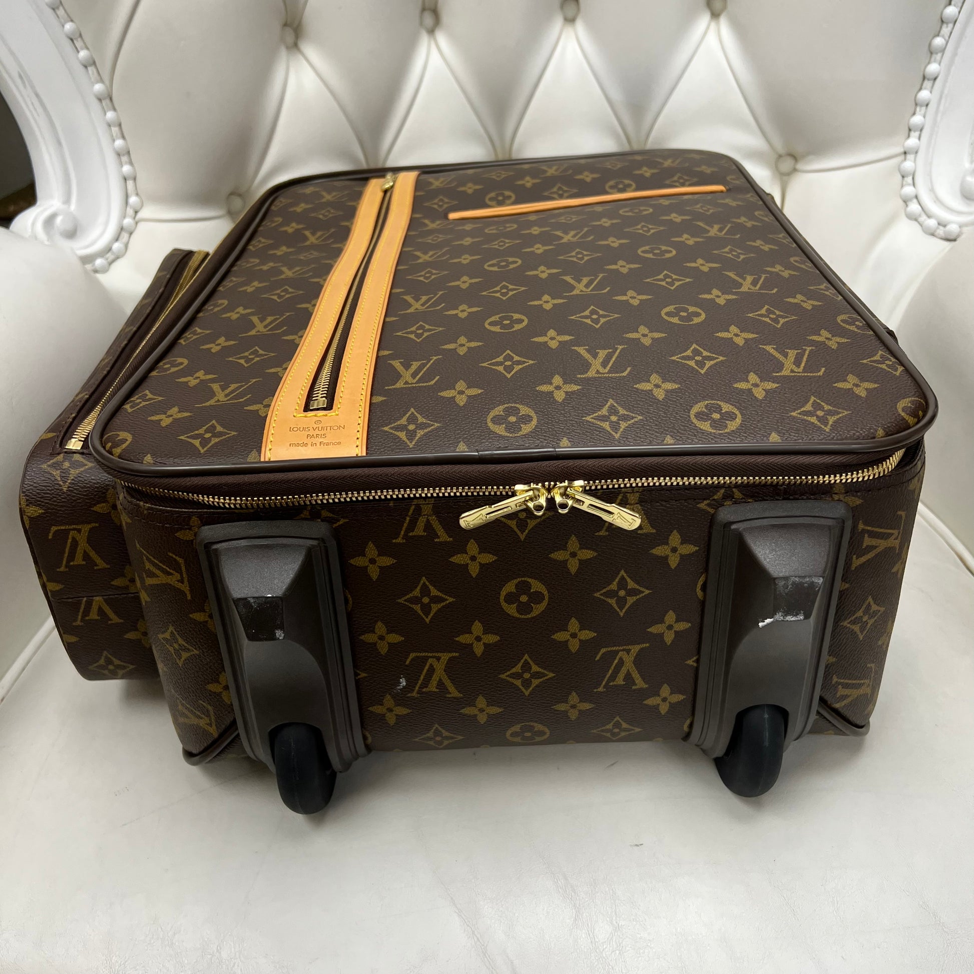 Louis Vuitton Bosphore Trolley 50 Rolling Suitcase Monogram – J'Adore  Wakefield